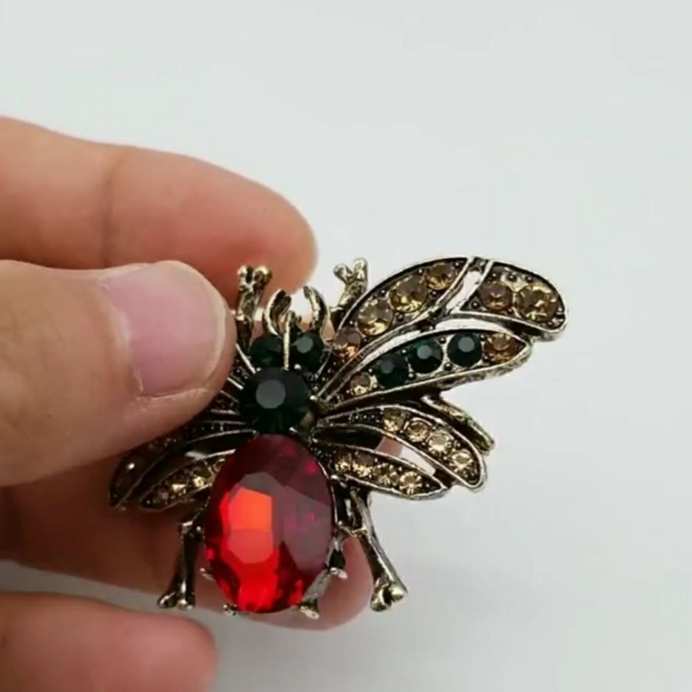 Bee Inspired Detachable shoe clip - Picture 13 of 14